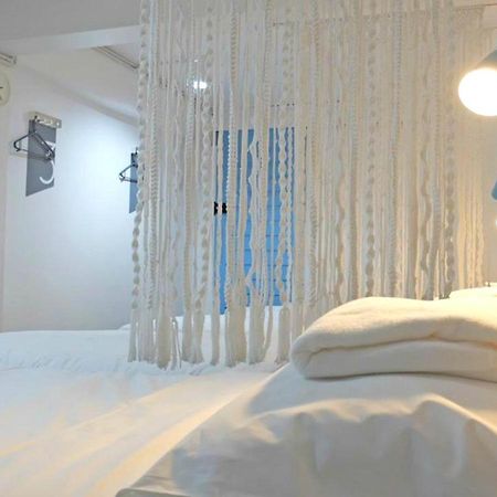 צ'יאנג מאי A Dude Mini Hostel (Adults Only) מראה חיצוני תמונה