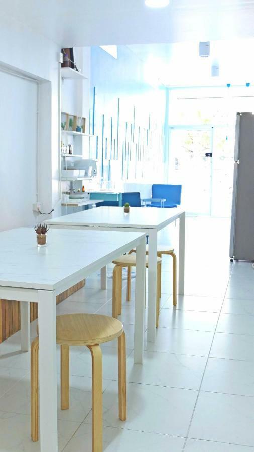 צ'יאנג מאי A Dude Mini Hostel (Adults Only) מראה חיצוני תמונה
