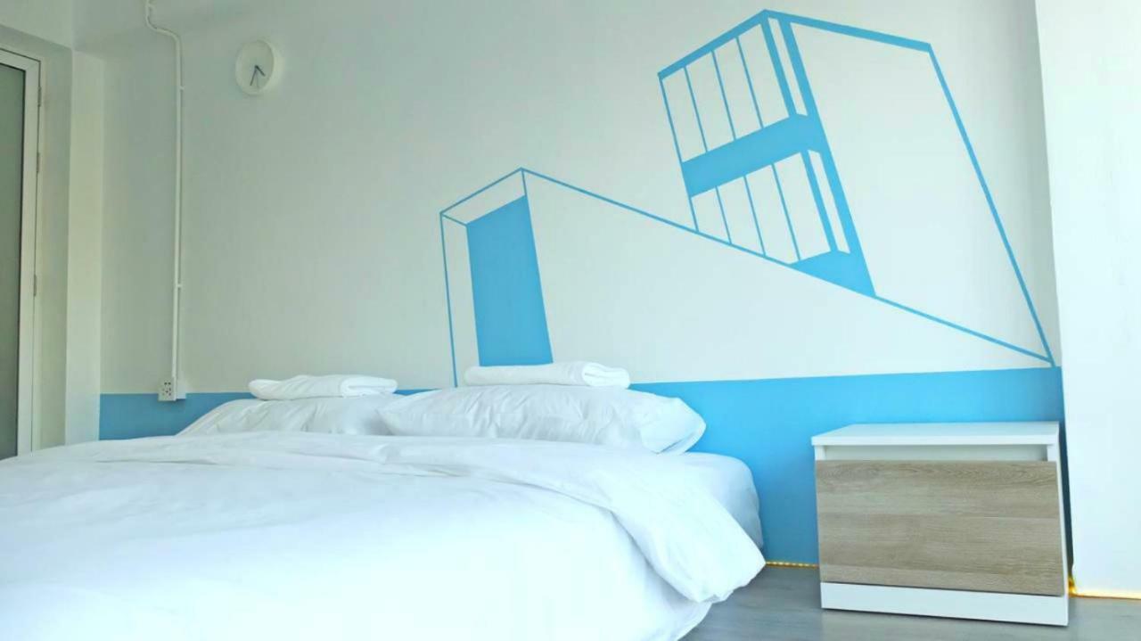 צ'יאנג מאי A Dude Mini Hostel (Adults Only) מראה חיצוני תמונה