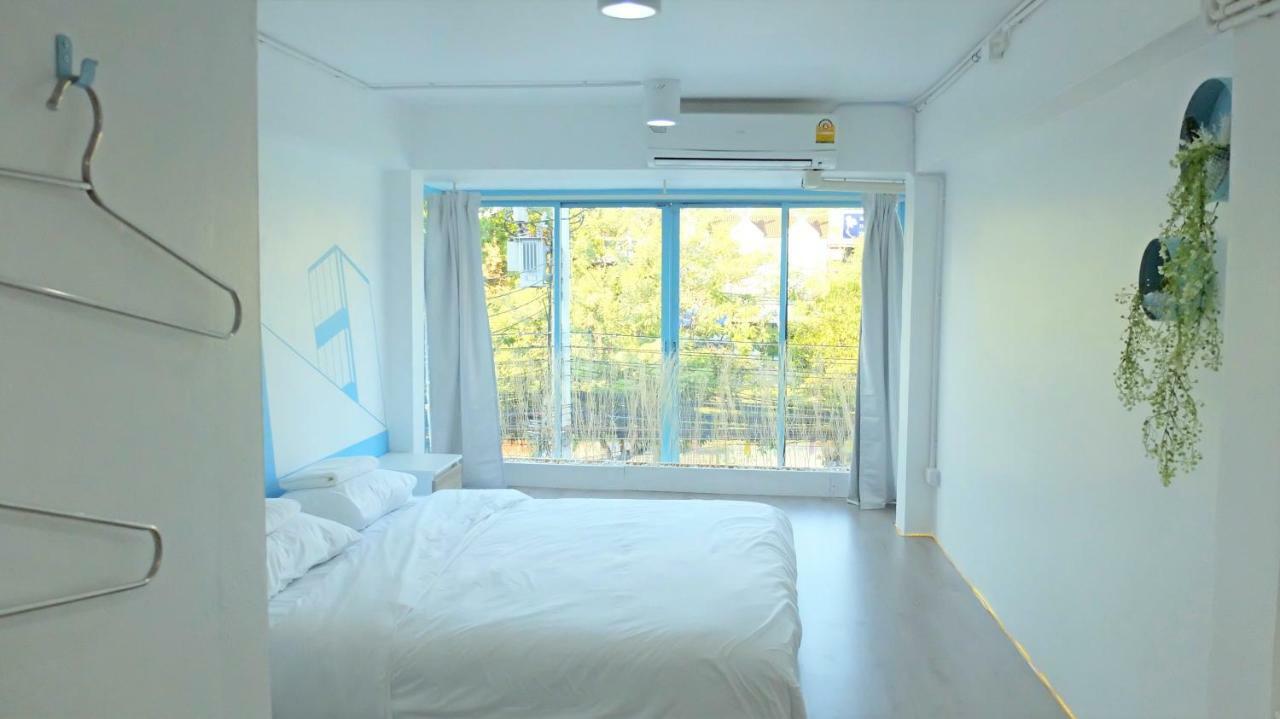 צ'יאנג מאי A Dude Mini Hostel (Adults Only) מראה חיצוני תמונה