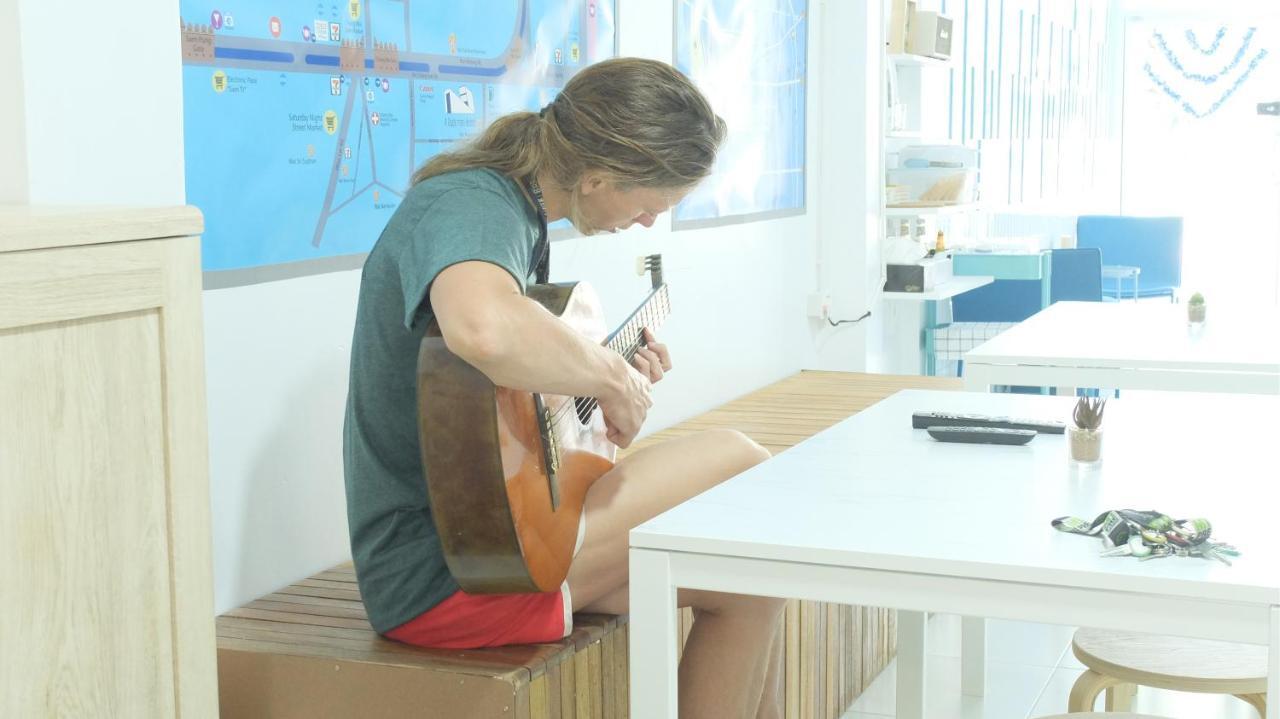 צ'יאנג מאי A Dude Mini Hostel (Adults Only) מראה חיצוני תמונה